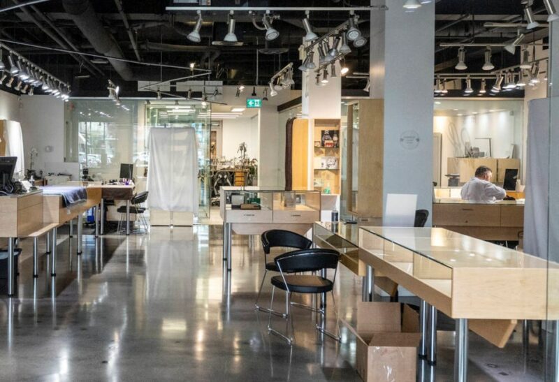 Suspect Arrested Following Hammer-Wielding Robbery francis jewellers