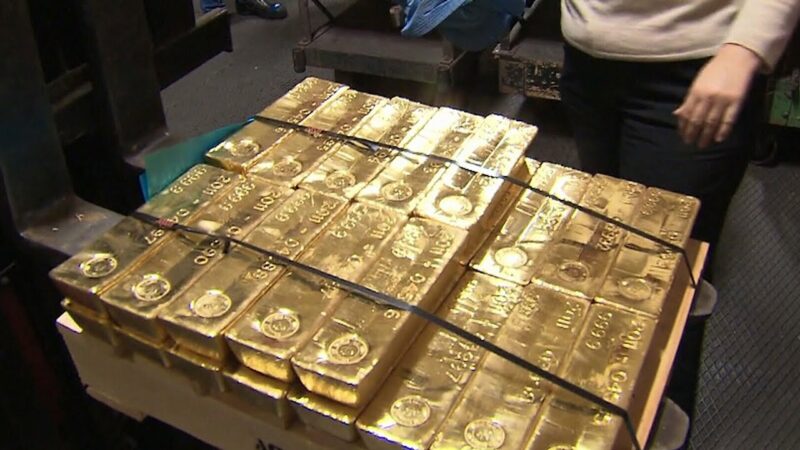 Stolen Toronto Airport Gold Transformed in Jewellery Store Forge toronto airport