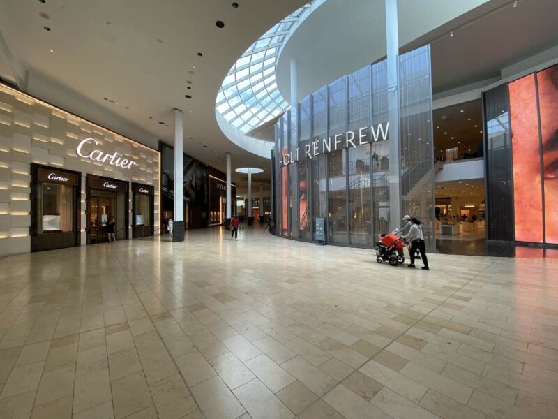 Navigating Canadian Retail: January’s Figures and Future Implications yorkdale shopping centre