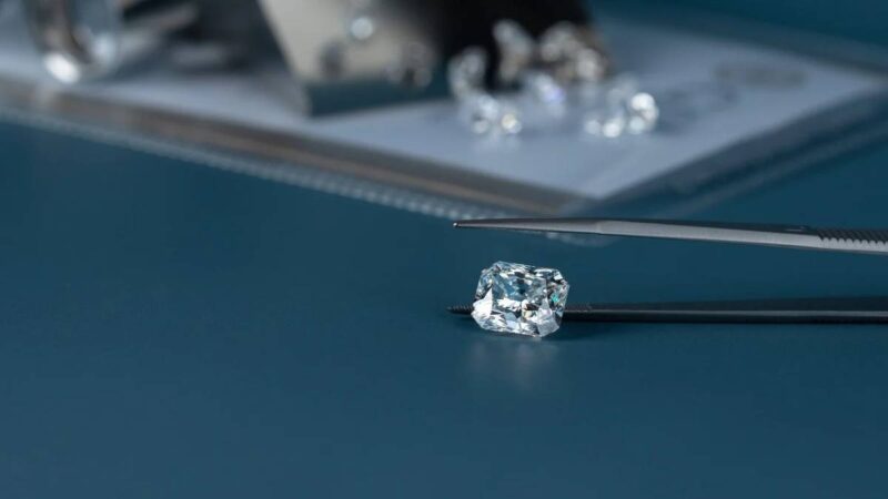 Diamond Prices Decline Amid Slow Market Conditions polished diamonds